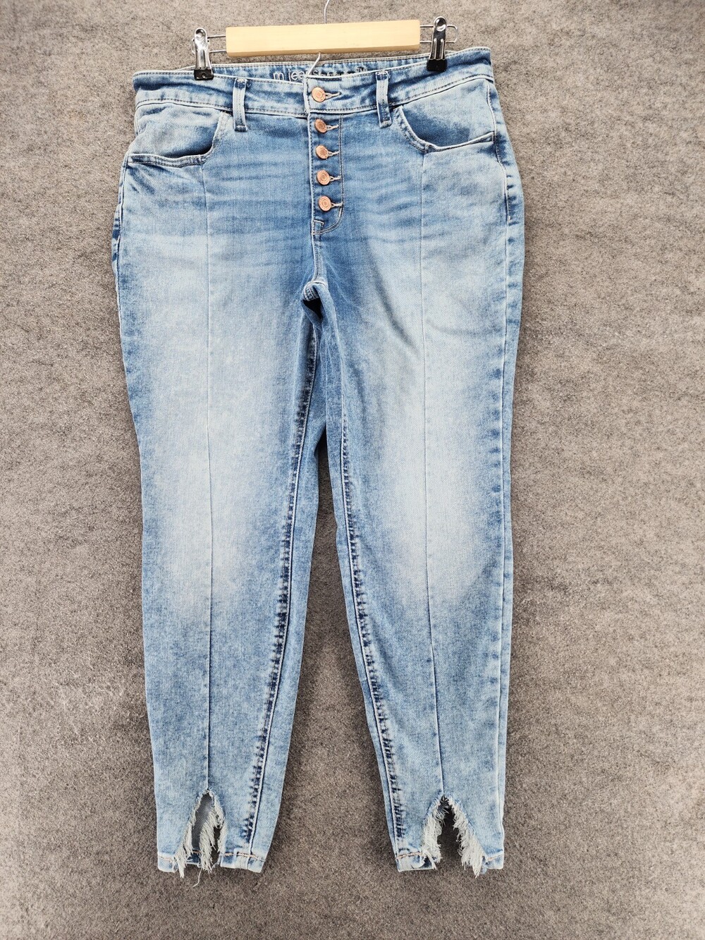 M Jeans by Maurices Jeans Womens Large Short Ankle Button Fly Blue Denim